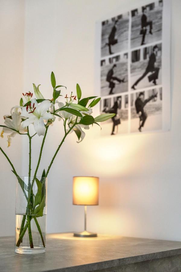 Newton-Appartement Mit 3 Schlafzimmern Berlin Exteriör bild