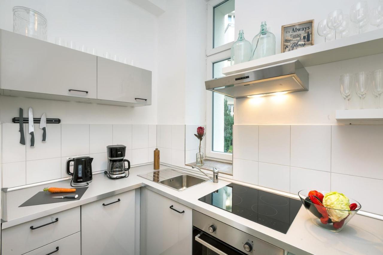 Newton-Appartement Mit 3 Schlafzimmern Berlin Exteriör bild